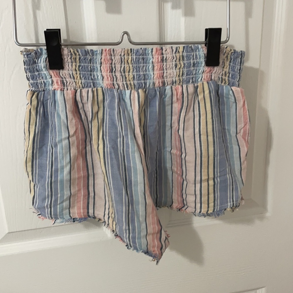 Float Shorts - Picture 3 of 3